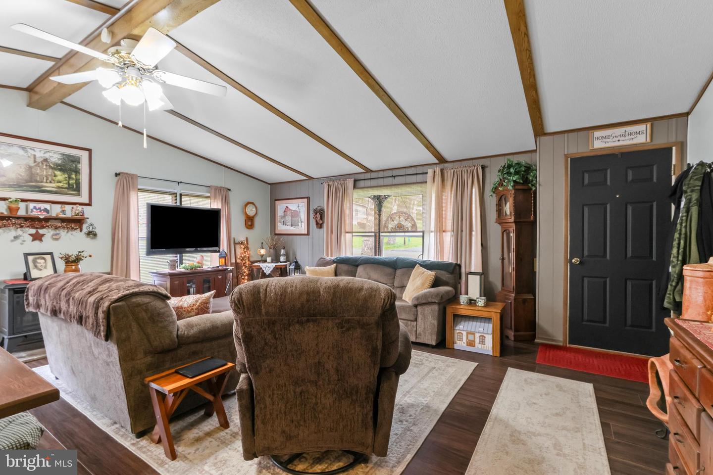 17 Valley View Dr Property Photo 7