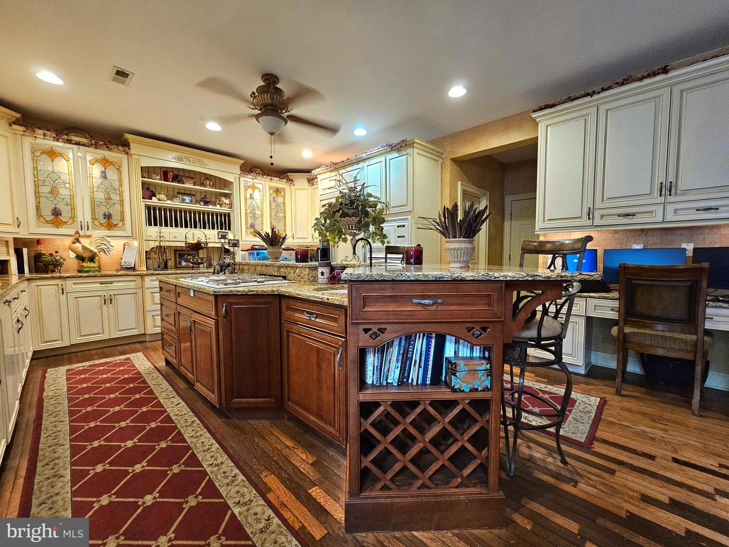30 Melchor Dr Property Photo 7