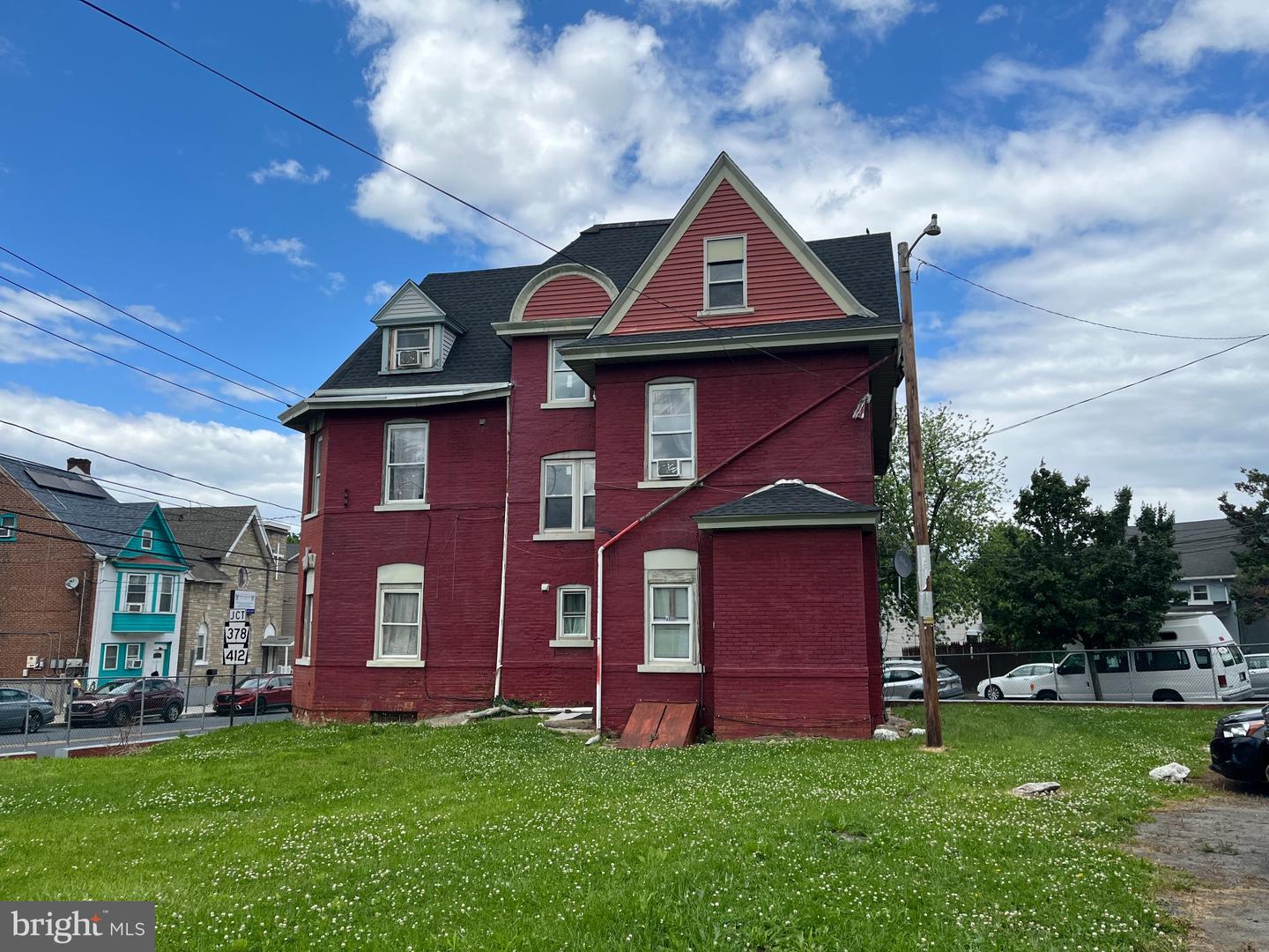 502 Ontario St Property Photo 7