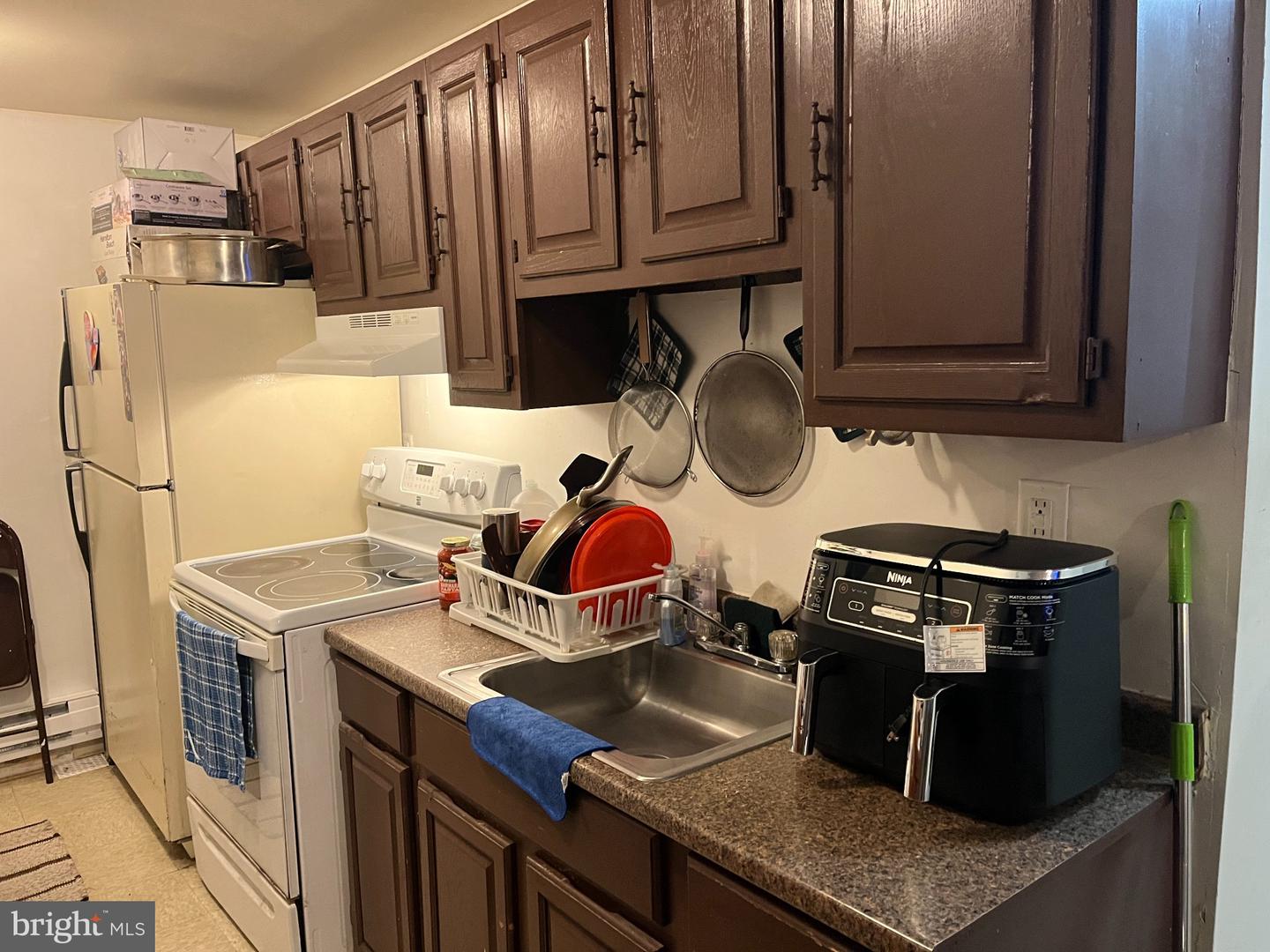 502 Ontario St Property Photo 12
