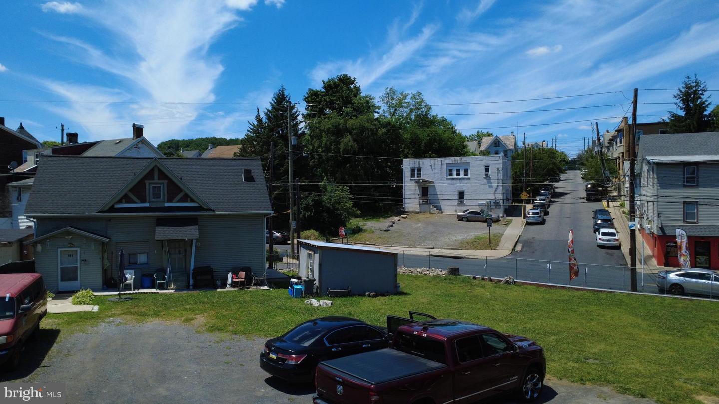 502 Ontario St Property Photo 44