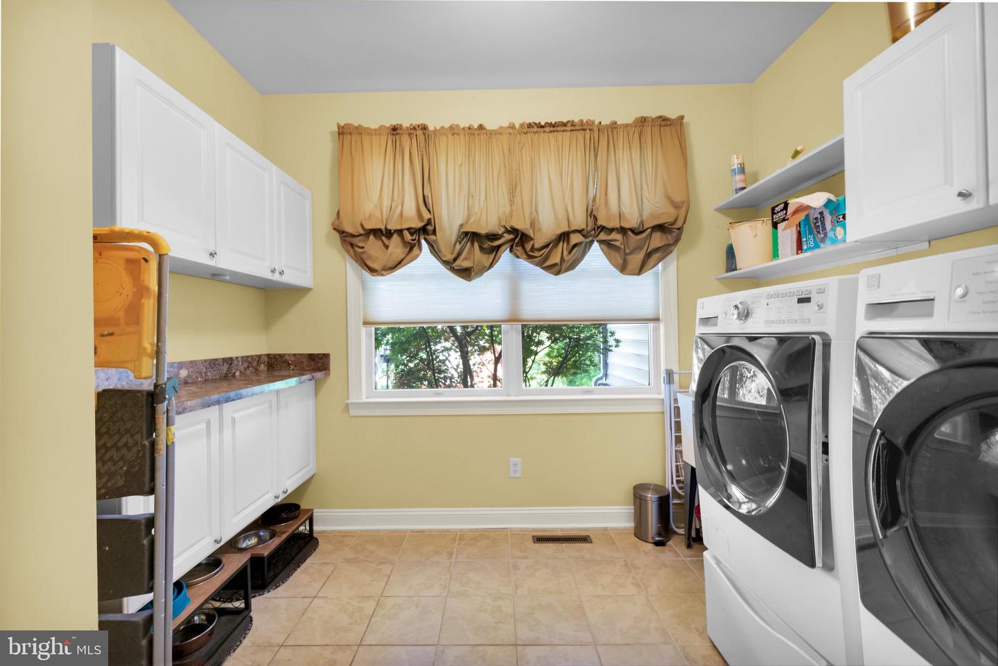 2760 Valley View Rd Property Photo 23