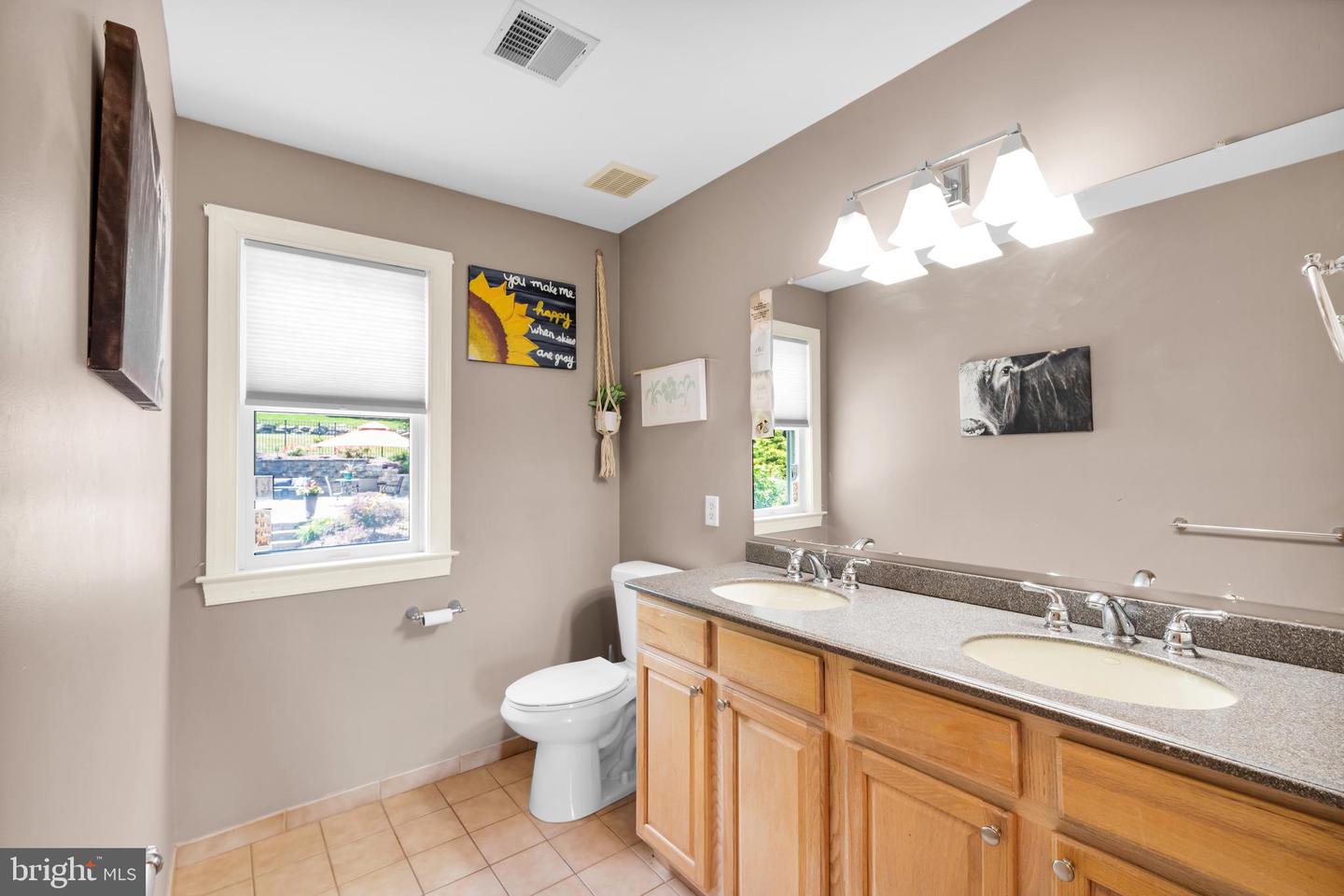 2760 Valley View Rd Property Photo 44