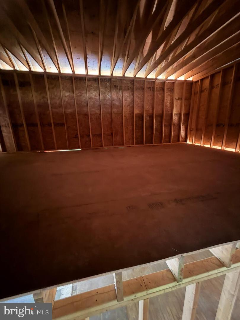 4192 River Rd Property Photo 16