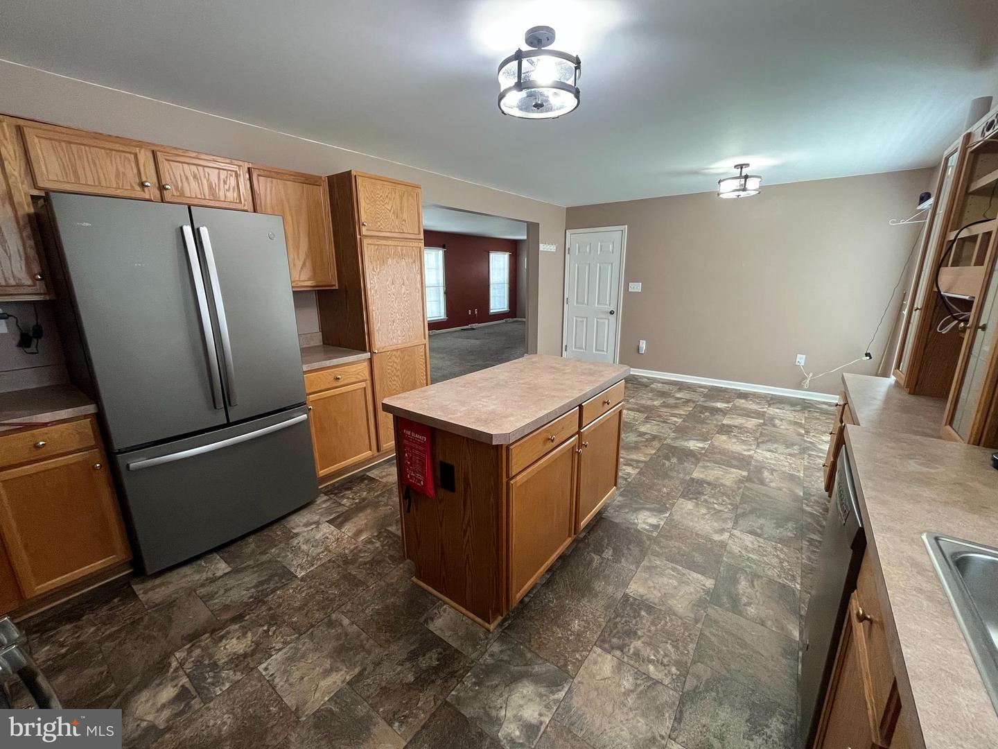671 Kykuit Pl Property Photo 7