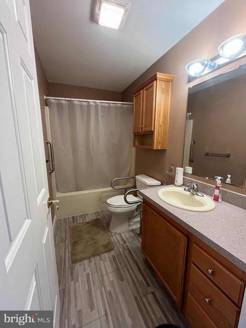 671 Kykuit Pl Property Photo 14