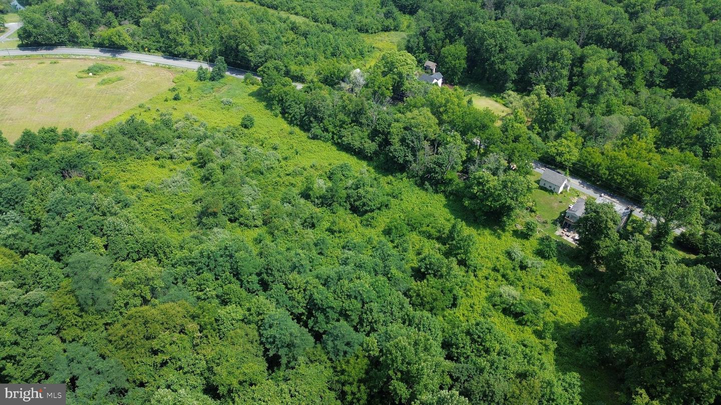205 Stouts Valley Rd Property Photo 8