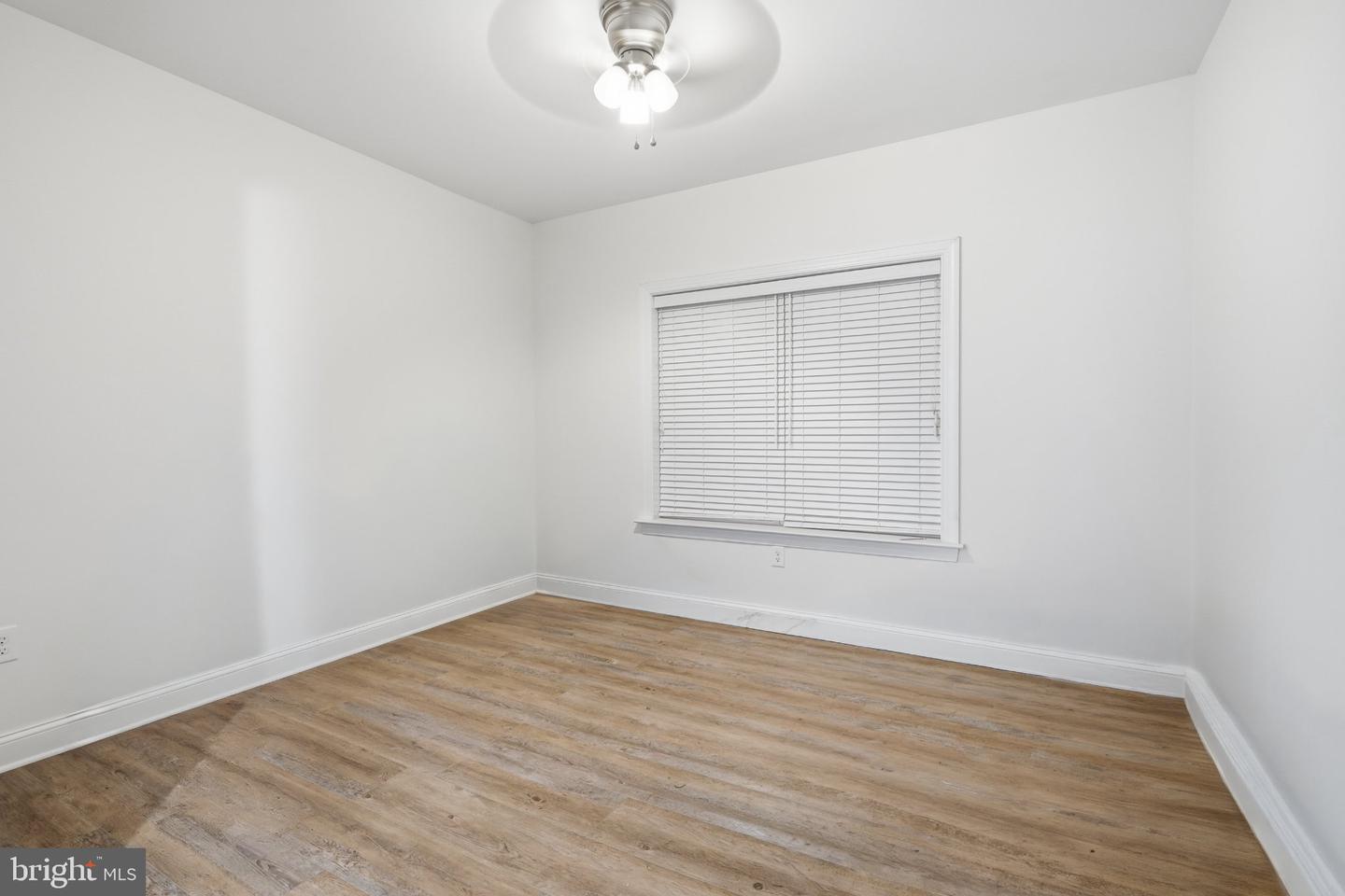 55 Island Ct Property Photo 30