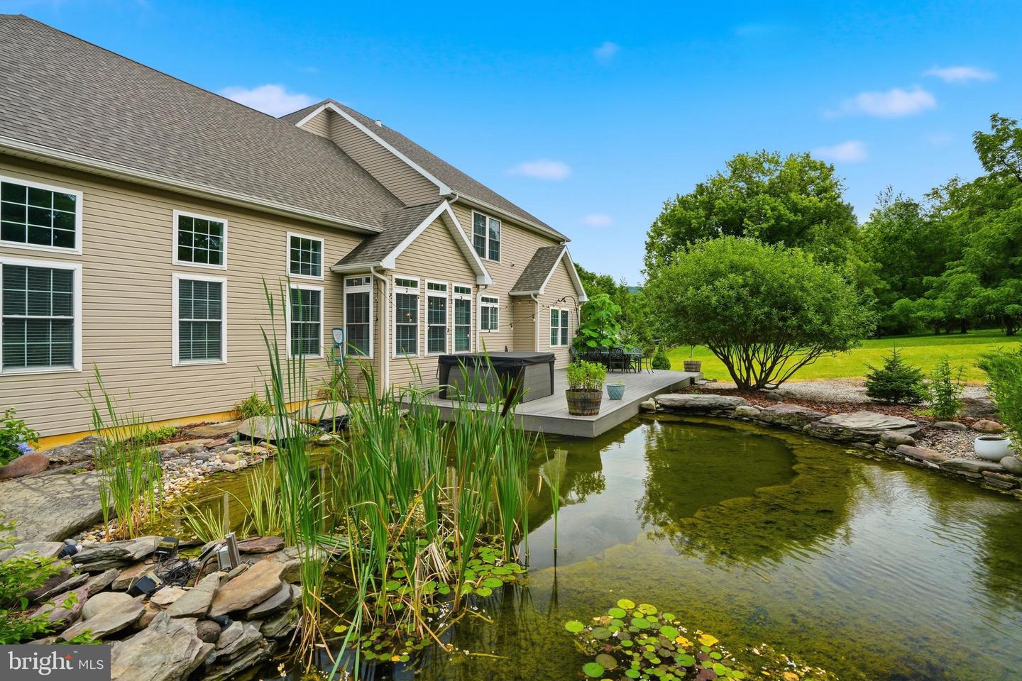 55 Island Ct Property Photo 64