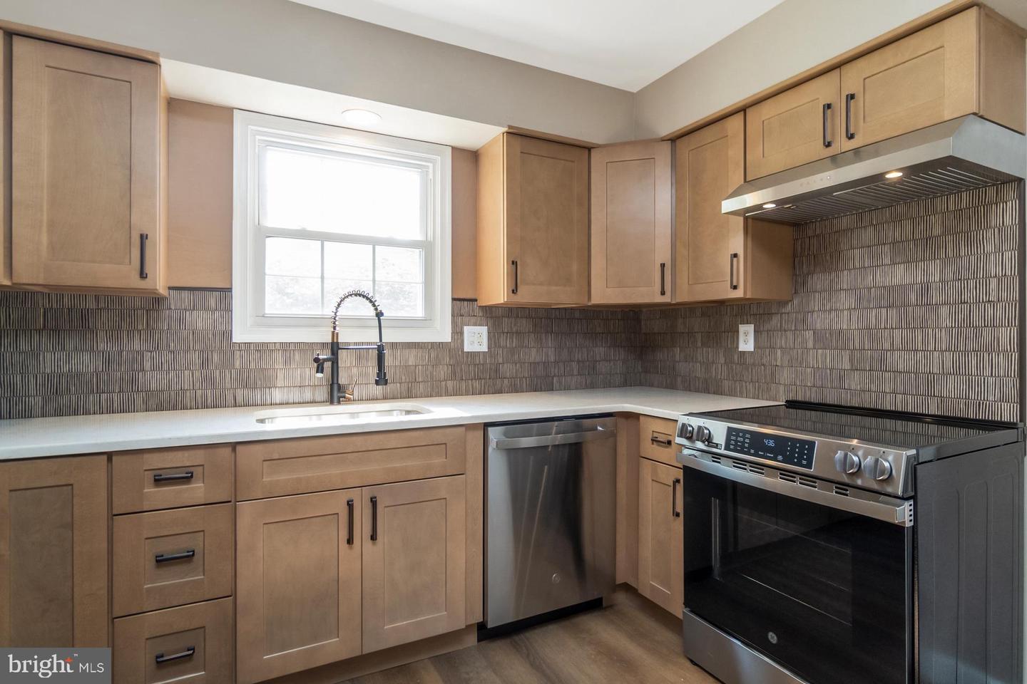 1105 Brentwood Ave Property Photo 18