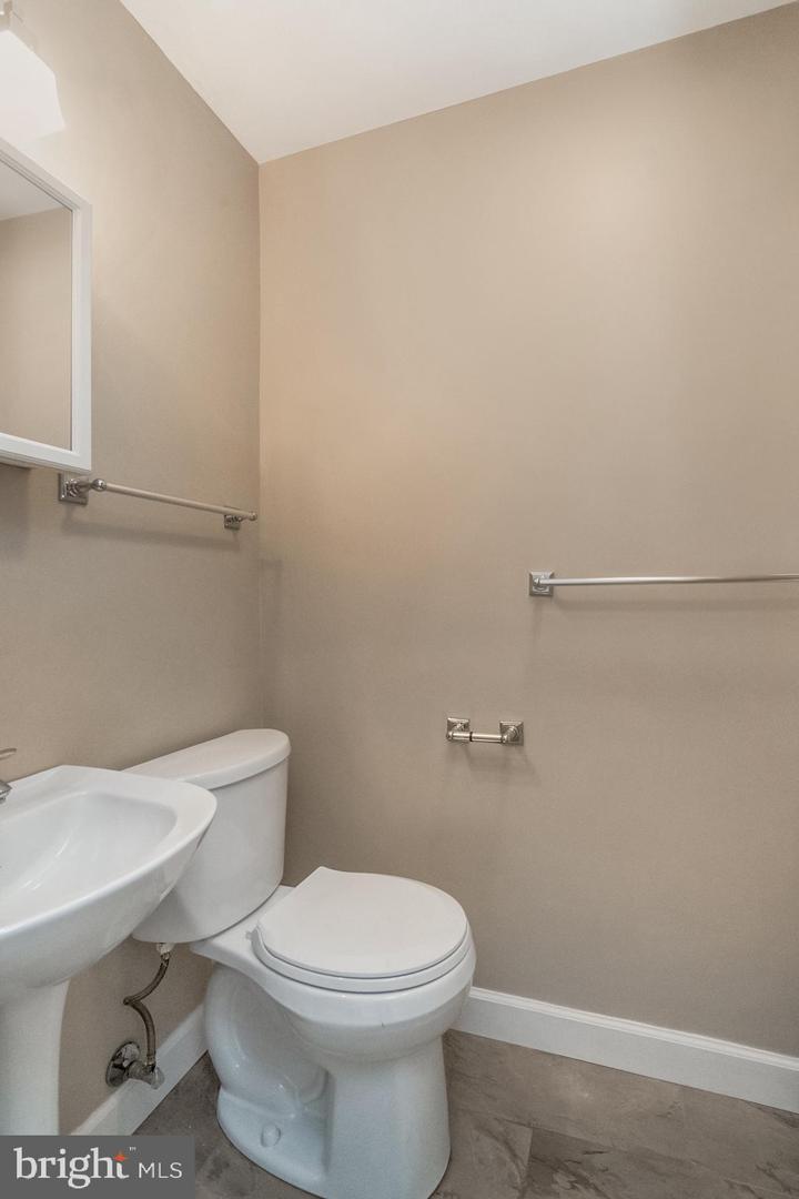 1105 Brentwood Ave Property Photo 28