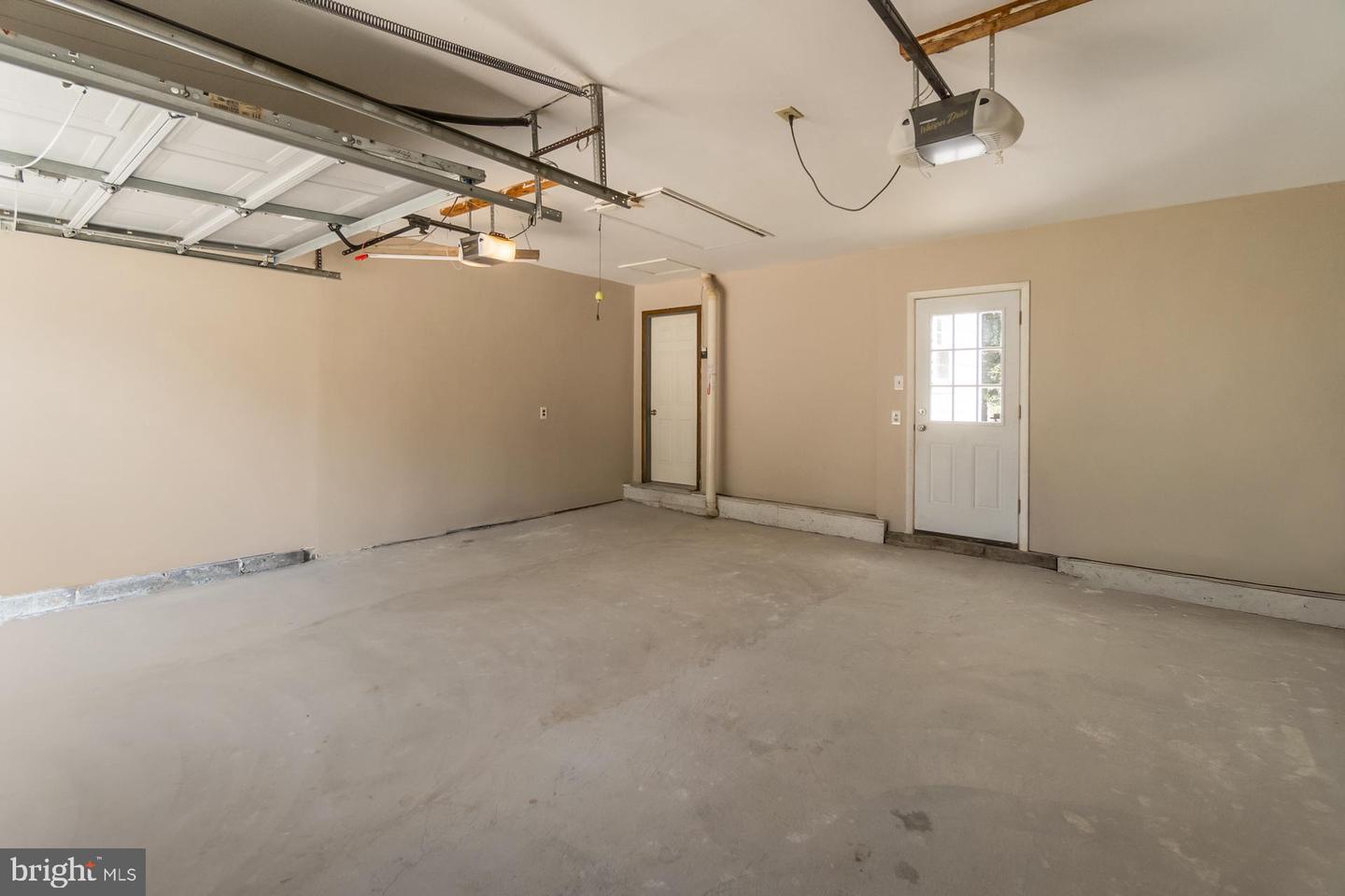 1105 Brentwood Ave Property Photo 60
