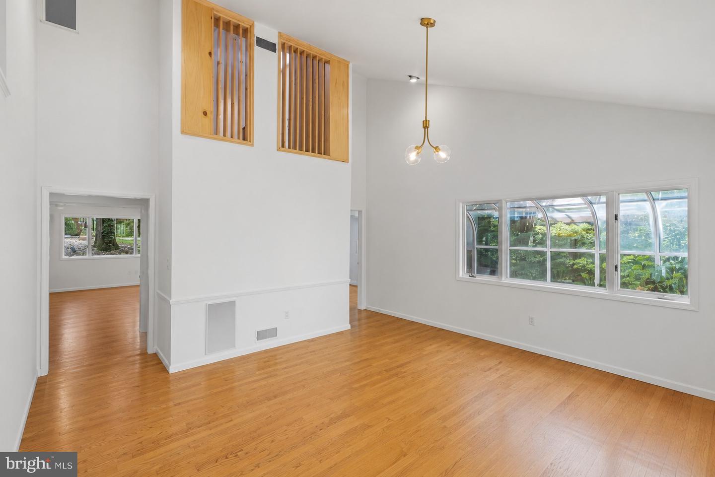 3385 Woodbridge Cir Property Photo 23