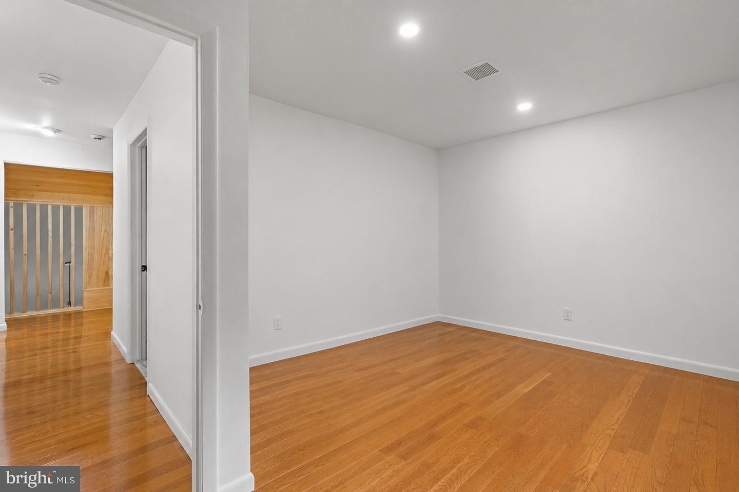 3385 Woodbridge Cir Property Photo 40