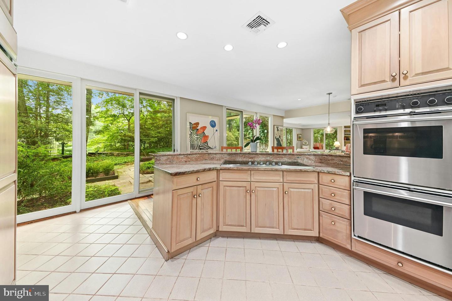 1657 Linden Oaks Ln Property Photo 13