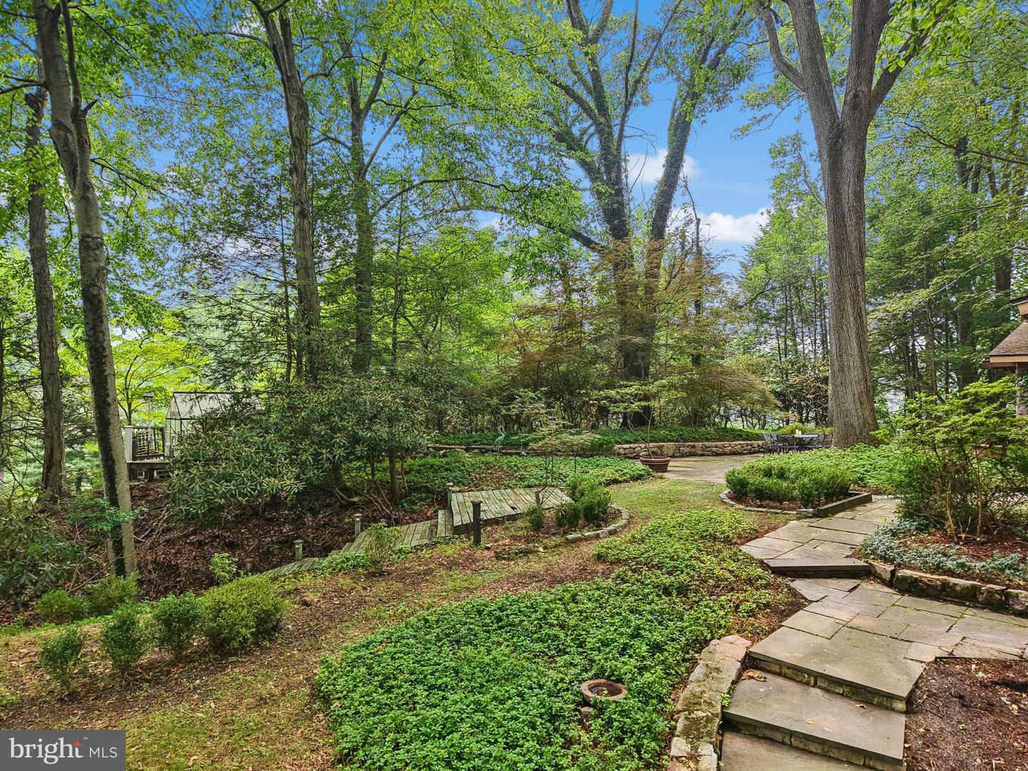 1657 Linden Oaks Ln Property Photo 32
