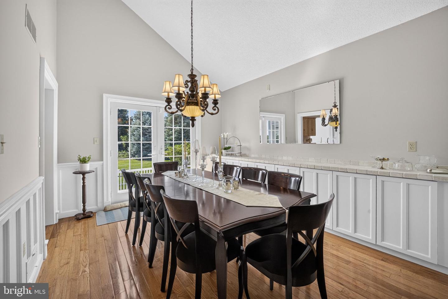 6467 Abbey Rd Property Photo 12