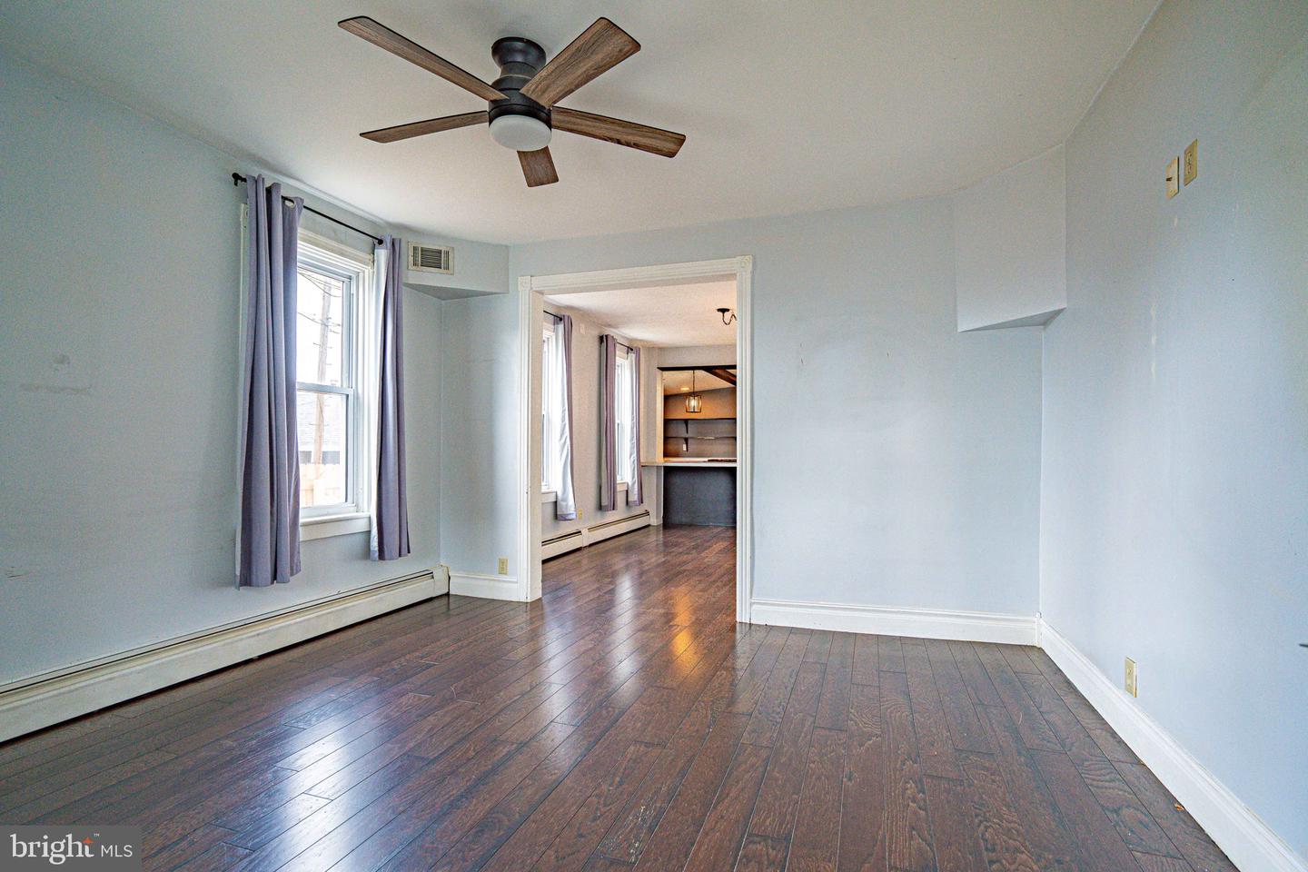 320 Arch St Property Photo 5