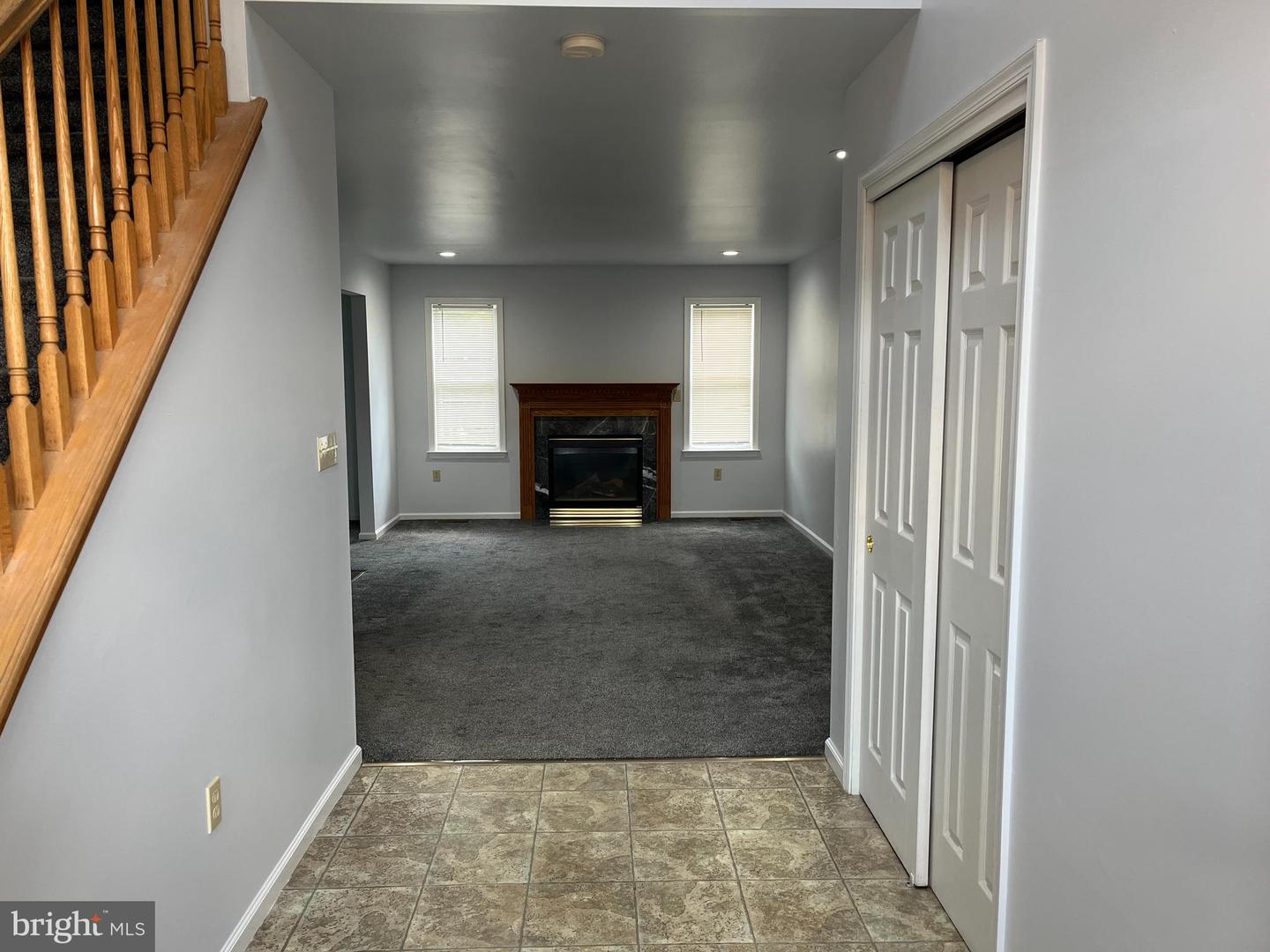 2635 Middle Way Property Photo 2