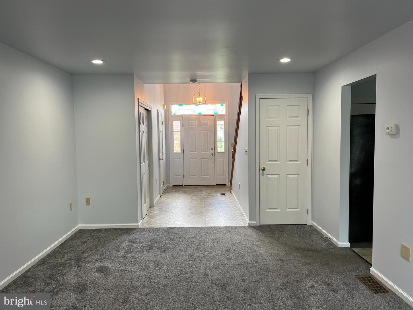 2635 Middle Way Property Photo 3