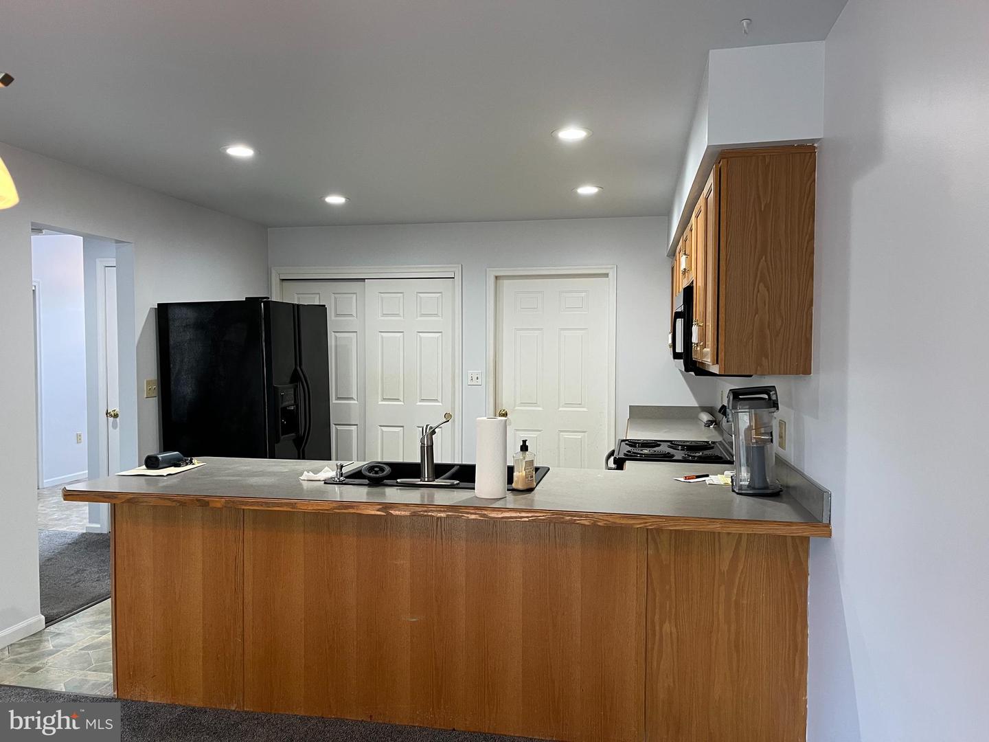 2635 Middle Way Property Photo 4