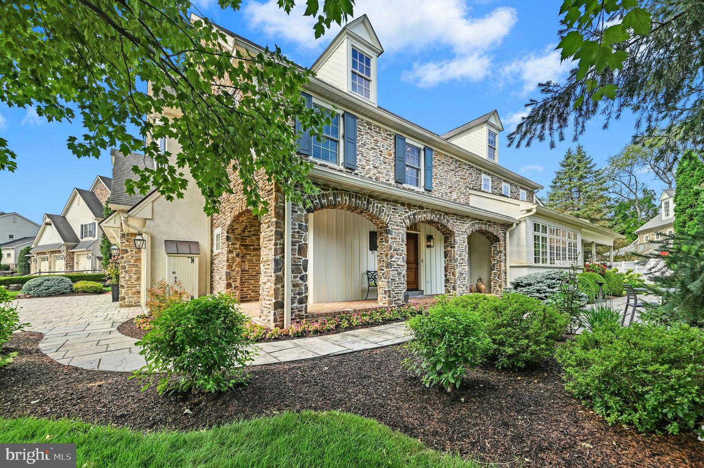 2048 Forge Run Property Photo 4