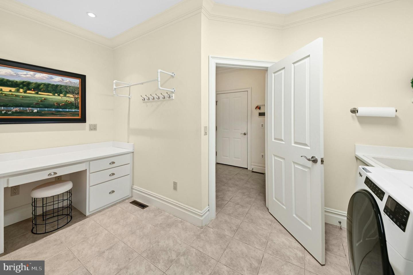 2048 Forge Run Property Photo 29