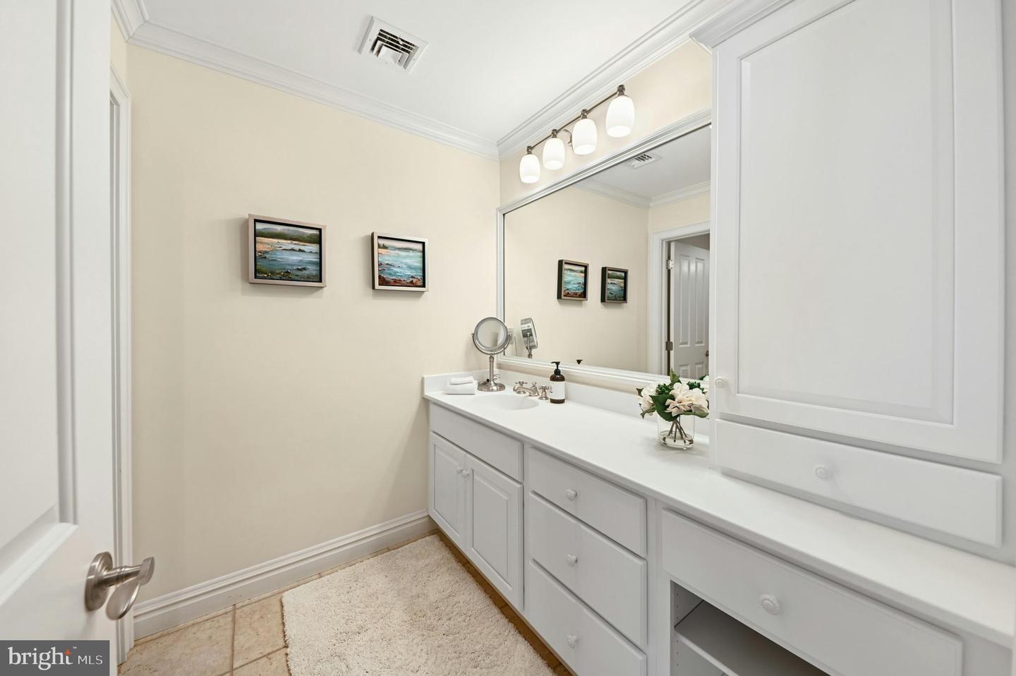 2048 Forge Run Property Photo 36