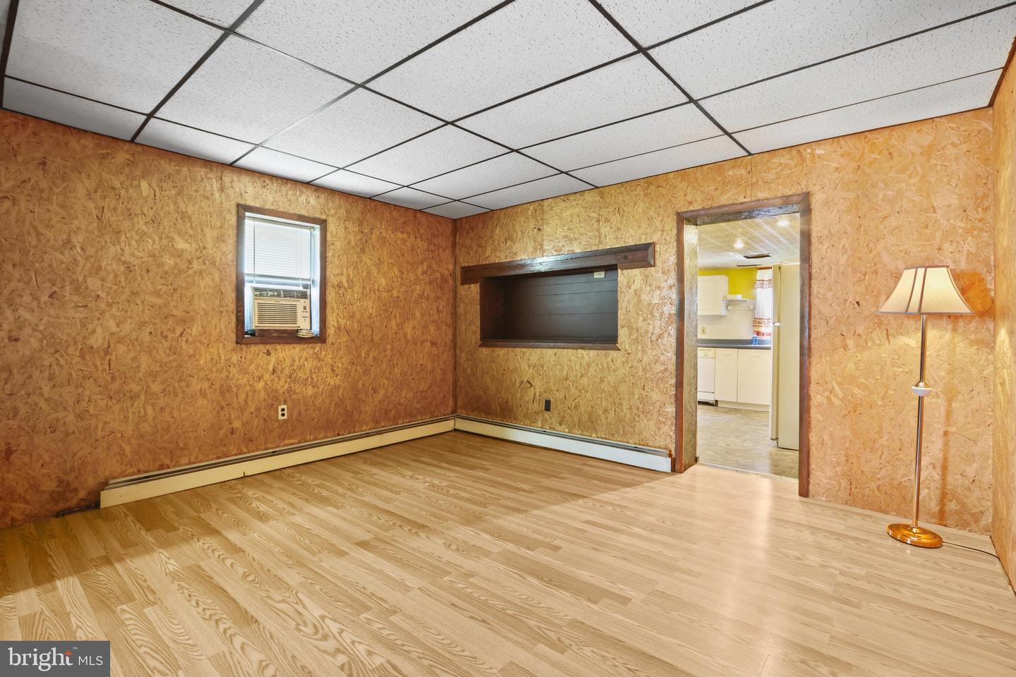 148 Monroe St Property Photo 11