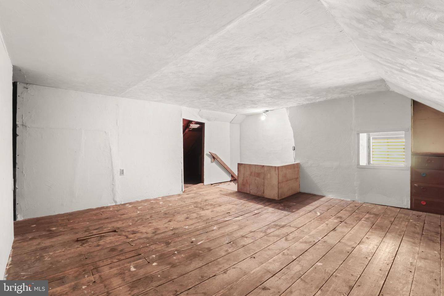 148 Monroe St Property Photo 25