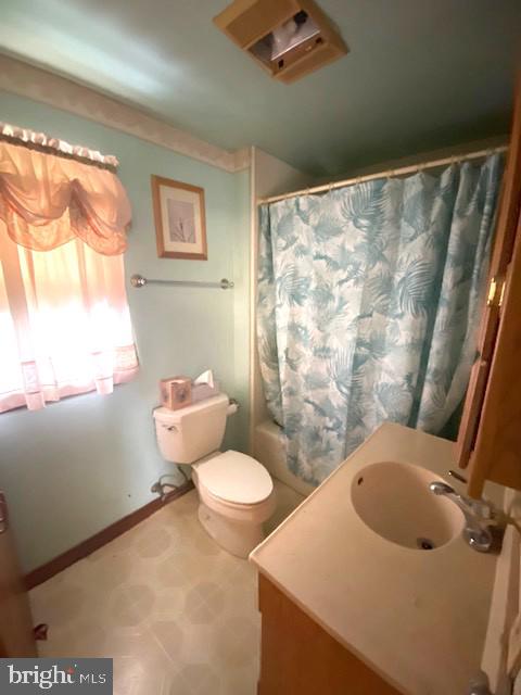 315 Phillips St Property Photo 6