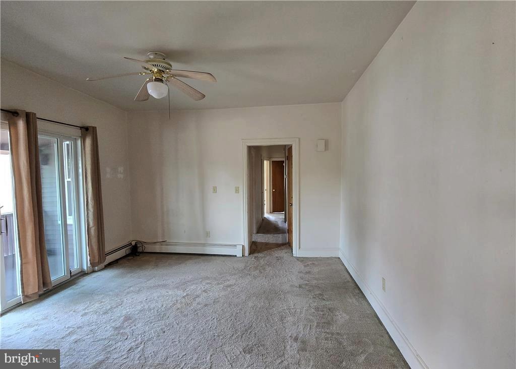 632 Linden St Property Photo 3