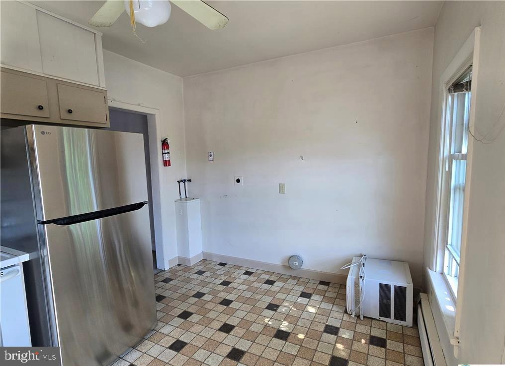 632 Linden St Property Photo 5