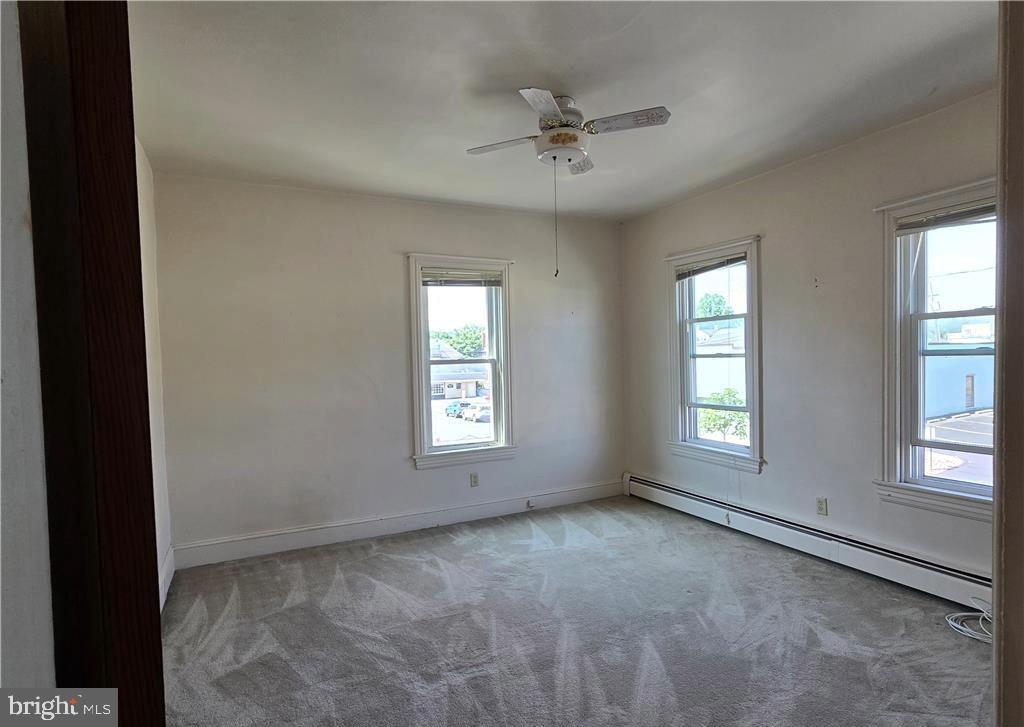 632 Linden St Property Photo 7