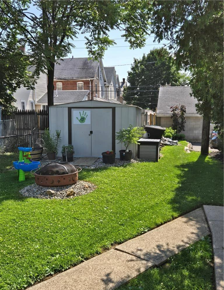 632 Linden St Property Photo 14