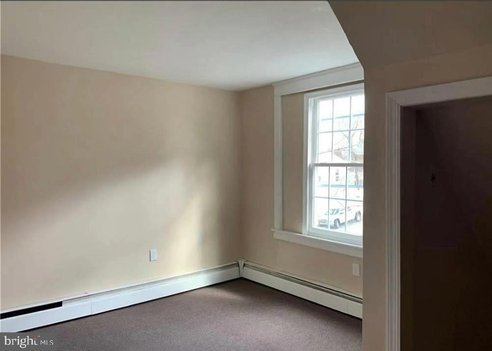 806 Carlton Ave Property Photo 11