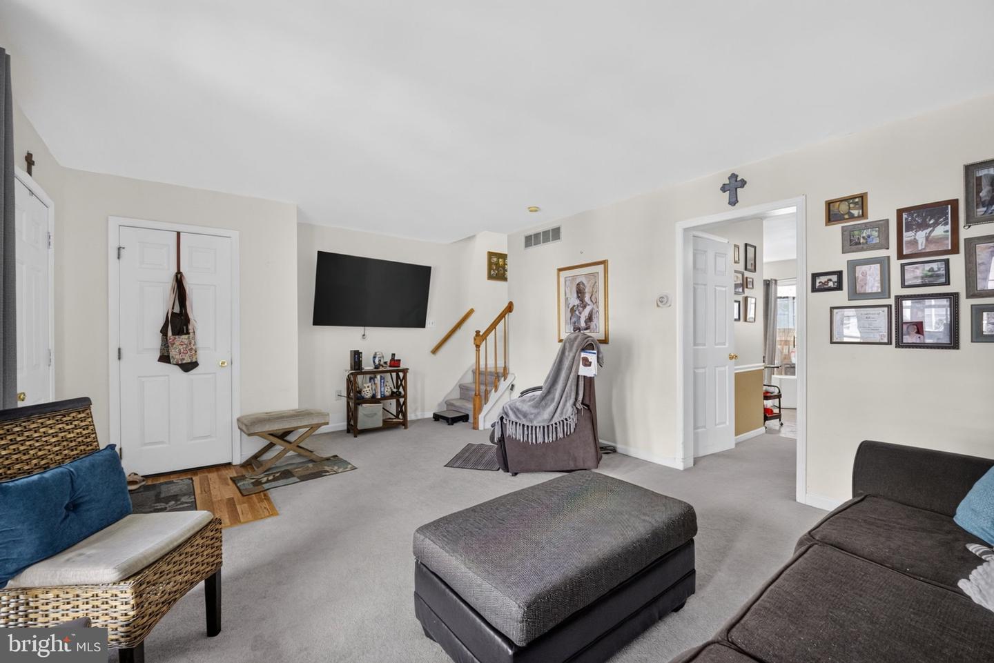 1514 Ravena St #r Property Photo 4