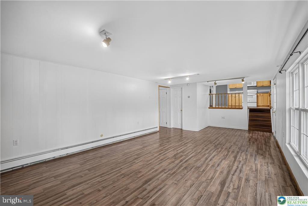 1160 Brentwood Ave Property Photo 11