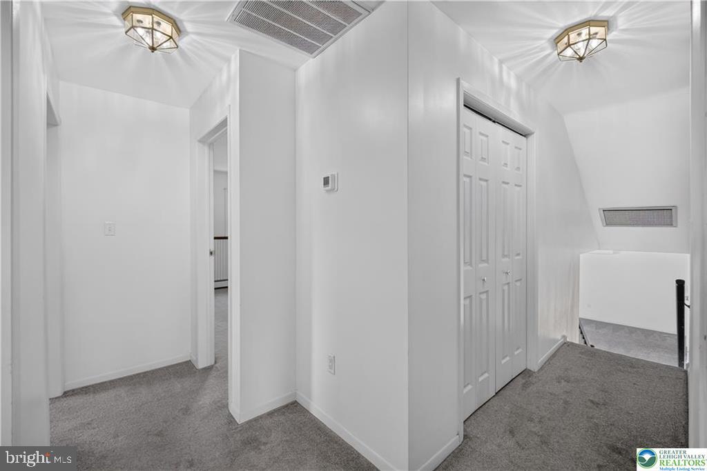 1160 Brentwood Ave Property Photo 28
