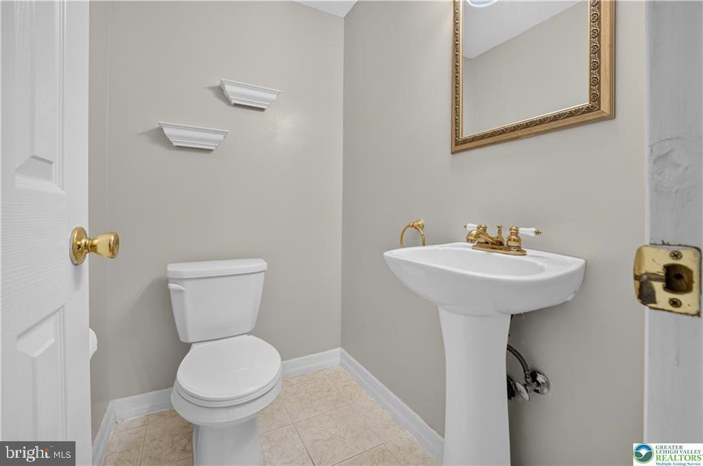 1160 Brentwood Ave Property Photo 39