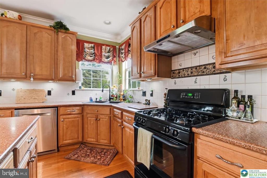 18 Creek Court Property Photo 29