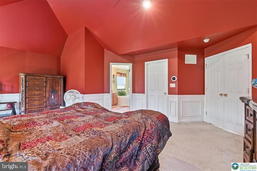 18 Creek Court Property Photo 53