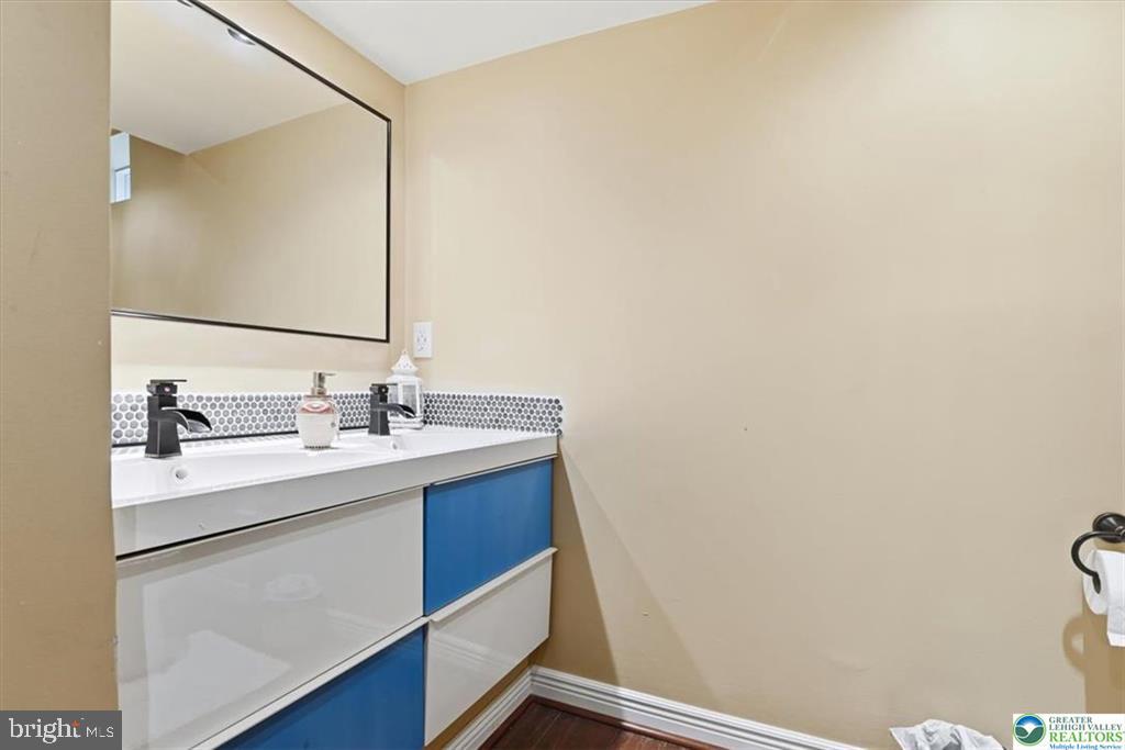 18 Creek Court Property Photo 69