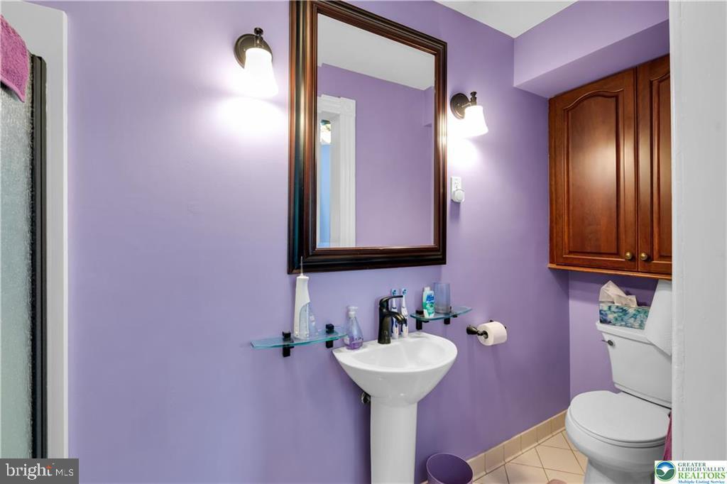 131 E Wall St Property Photo 24