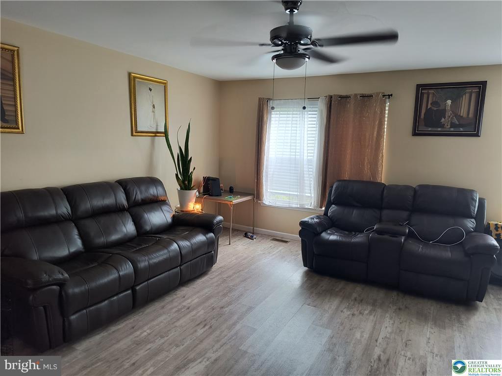 708 Bach Ct Property Photo 10