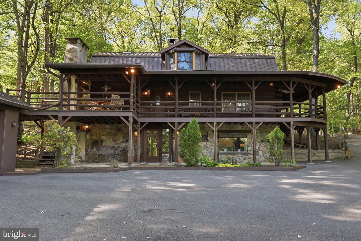 2244 Springtown Hill Rd Property Photo 2