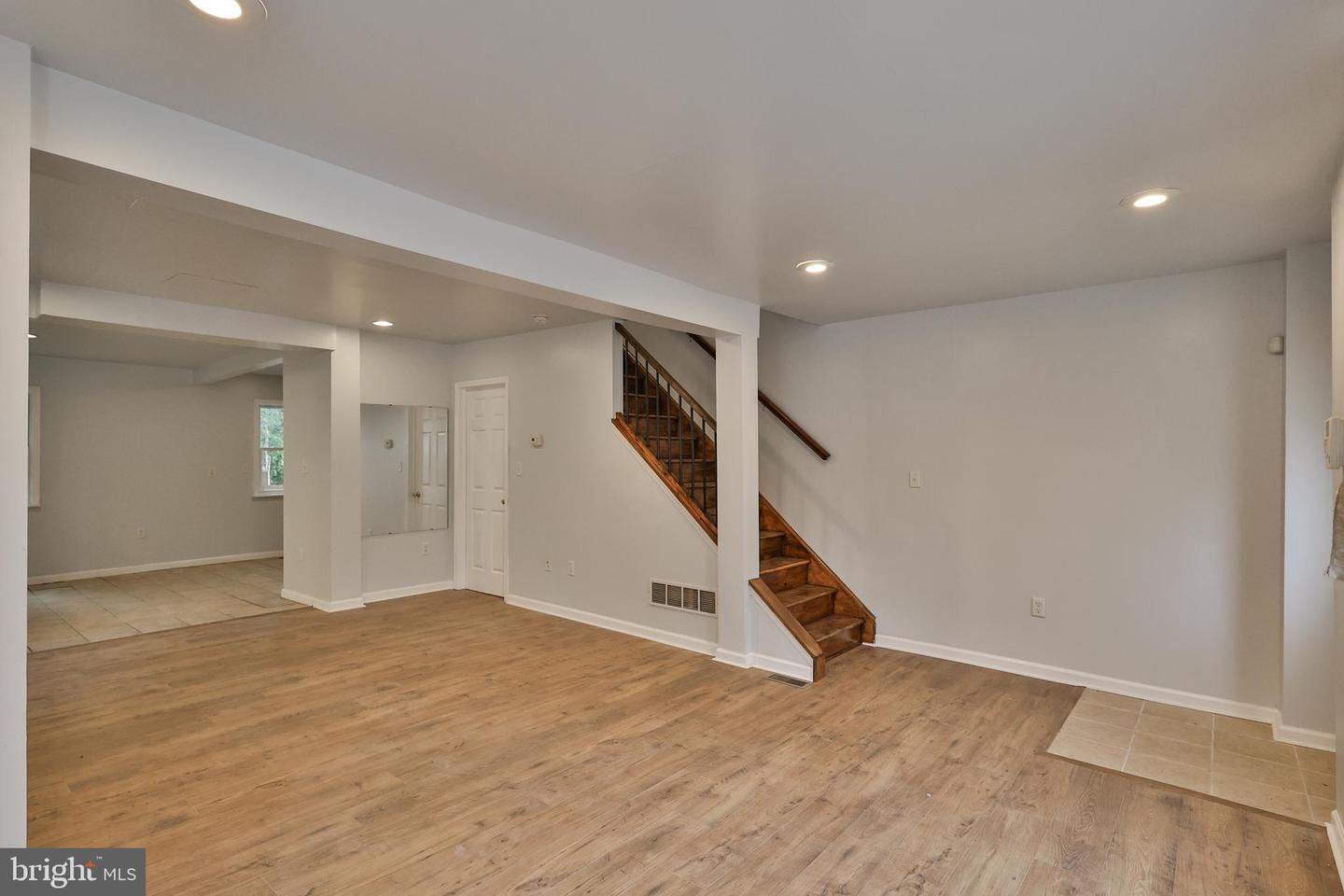 427 Pawnee St Property Photo 4
