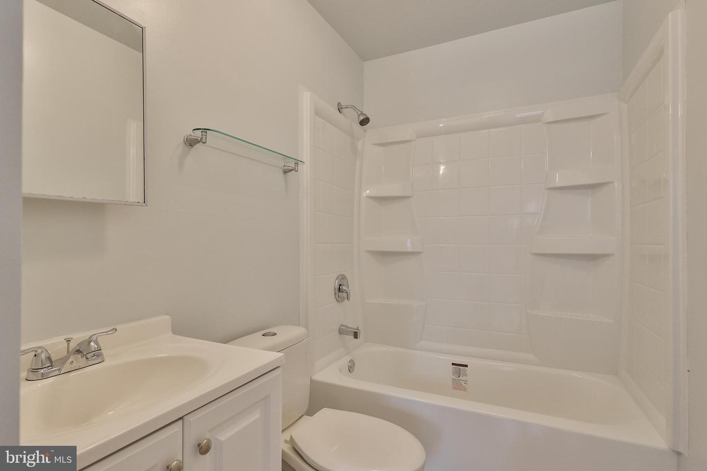 427 Pawnee St Property Photo 28