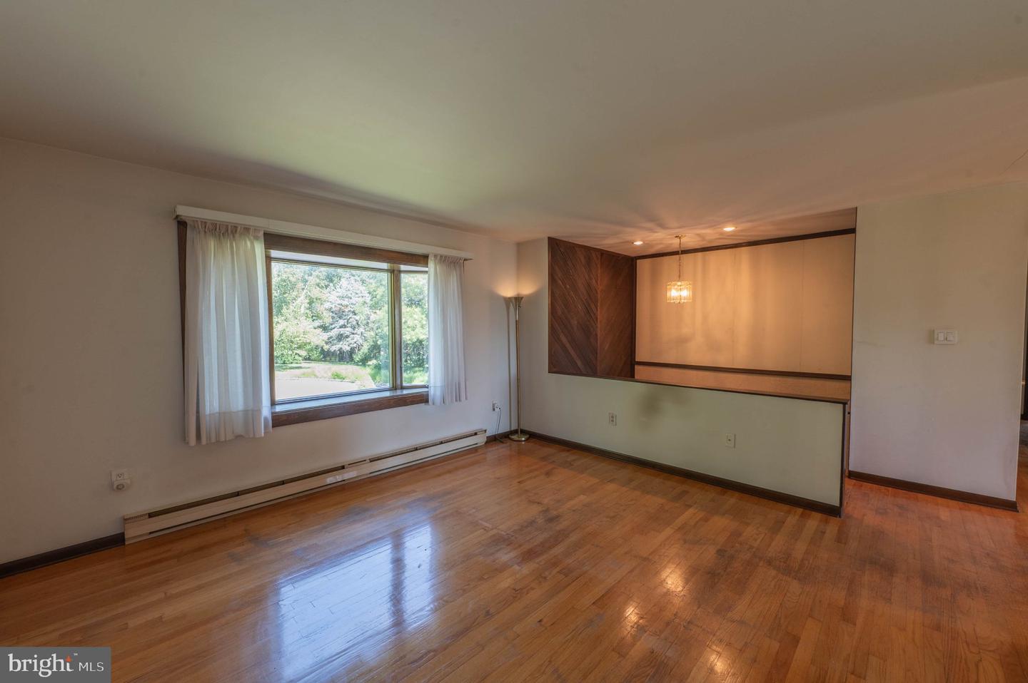 1 Babbling Brook Rd Property Photo 5