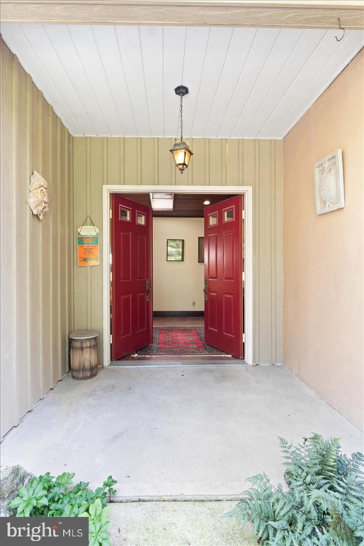 2145 Morgan Hill Rd Property Photo 3
